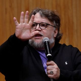 Guillermo del Toro ofrece su propio dinero para rescatar premio Ariel
