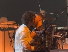 El momento fue recibido con gritos y aplausos por el público. ESPECIAL