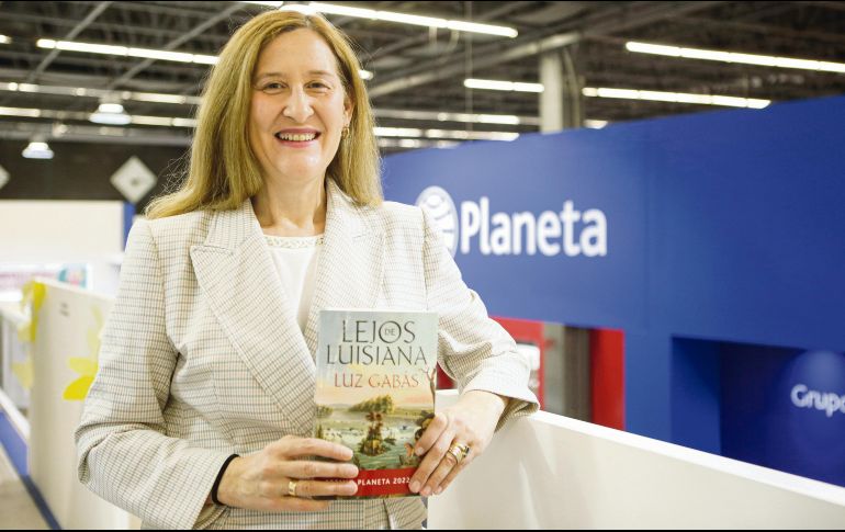 La escritora confiesa que su nuevo libro requirió mucha investigación y sobre todo “mucha vida” para darle un sentido profundo a sus palabras. EL INFORMADOR/ C. Zepeda