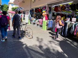 Comprar regalos, invertir y viajar son algunos de los fines que los tapatíos le darán a su aguinaldo. EL INFORMADOR/A. Navarro