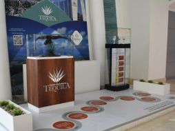 En fomento al turismo en el estado, el Gobierno de Jalisco y la CRT, colocaron un módulo explicativo del origen del tequila. EL INFORMADOR/J. Velazco