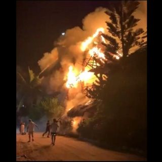 Se registra incendio en la isla de Holbox; reportan afectaciones a hoteles