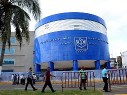 La titular de Administración y Finanzas del organismo detalló que en la mayoría de los hospitales de tercer nivel se rehabilitó la infraestructura con inversión de 395 millones de pesos. NTX / ARCHIVO