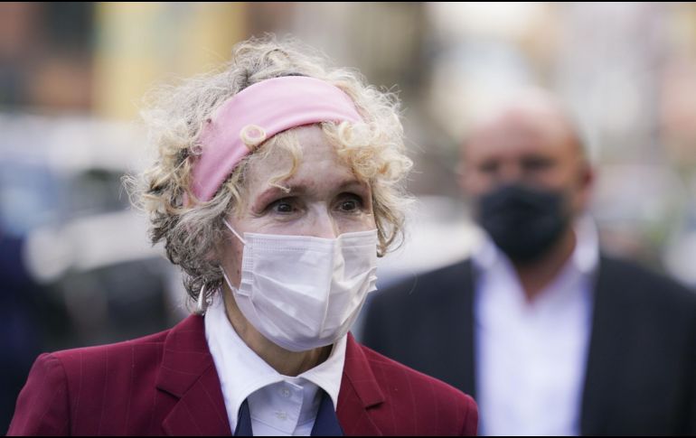 E. Jean Carroll, de 78 años, mantiene una batalla legal por difamación contra Trump, de 76, después de que este negara haberla violado y hubiera pronunciado 