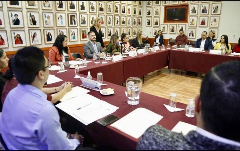 La iniciativa se presentó en abril pasado y que desde entonces se han realizado tres mesas para su revisión con la participación de actores como los jueces especializados en los casos que afectan a menores. EL INFORMADOR / R. Rivas
