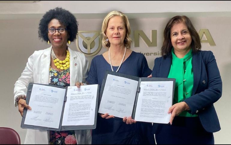 Con este convenio las partes considerarán desarrollar relaciones especiales de colaboración en áreas de interés común. ESPECIAL