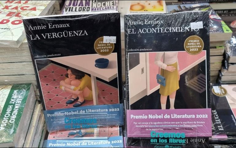 Caminando por los pasillos de la FIL es común ver letreros coloridos que atraen la mirada de los lectores, anunciando con grandes números el descuento o costo especial de libros de todo tipo. EL INFORMADOR / N. Gutiérrez
