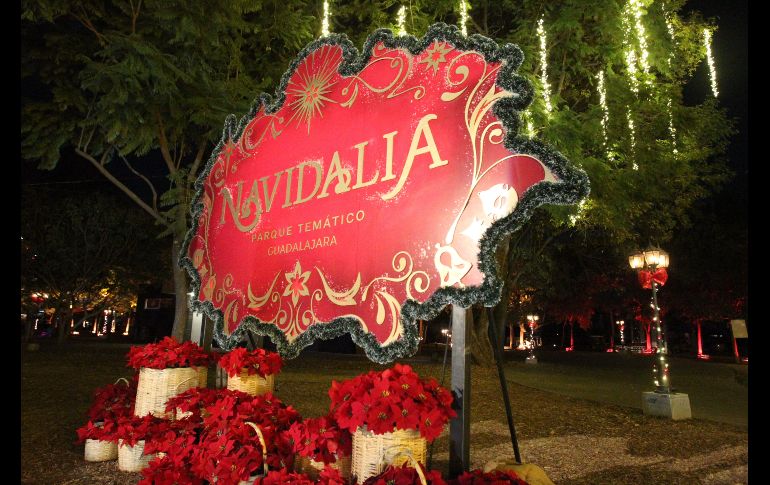 Continua el montaje del característico festival navideño, dentro de poco contará con la asistencia de los tapatíos amantes de esta festividad. EL INFORMADOR / A. Camacho