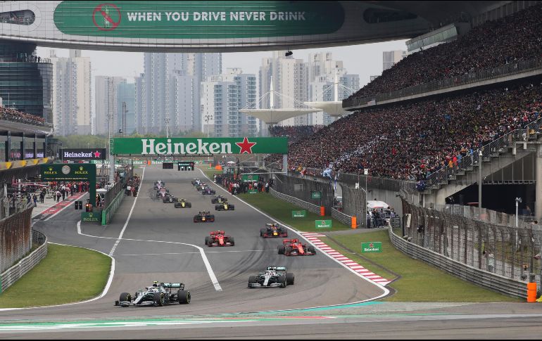 Según la BBC, el personal de la F1 no habría estado exento de las exigencias de cuarentena en China, convirtiendo esta prueba en un evento demasiado arriesgado para los equipos en un calendario muy apretado. AP / ARCHIVO