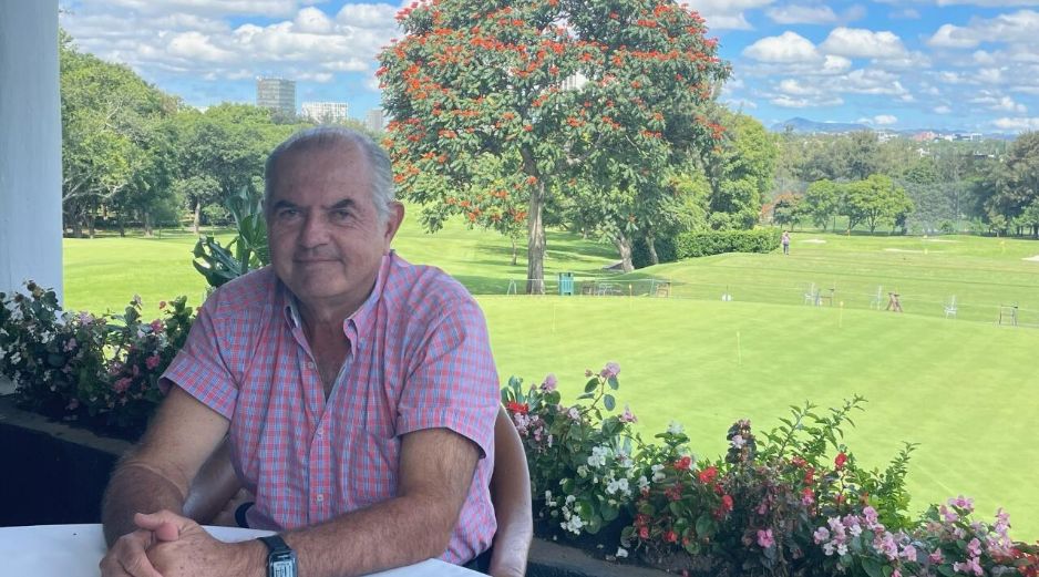 Alarcón explica su visión a futuro y que no se enfoca a lo profesional, sino a intentar que más personas se acerquen al golf. EL INFORMADOR / P. Gallardo