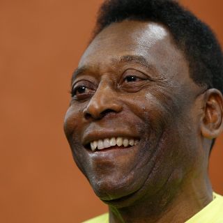 Pelé envía mensaje desde el hospital, "estaré apoyando a cada uno de ustedes"