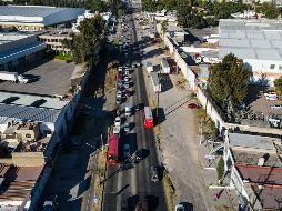 Las obras comprenderán la pavimentación de las laterales, alcantarillado sanitario, agua potable, banquetas, cruces peatonales con accesibilidad universal, ciclovías y señalética. EL INFORMADOR/A. Navarro
