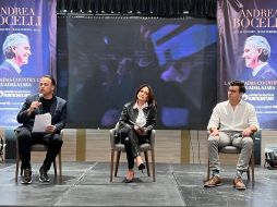 Melchor Peraza, CEO de Global Pear y promotor del concierto, Josefina Barragán, enlace de la presidencia del Gobierno de Zapopan y Jorge Bernal, director de mercadotecnia del Club de Golf Las Cañadas estuvieron en rueda de prensa para hablar del concierto. EL INFORMADOR / A. Navarro