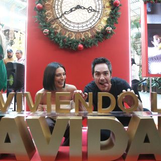 Ana Brenda y Mauricio Ochmann reviven la Navidad en Guadalajara