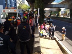 En redes sociales circulan videos y fotos del accidente que generó una gran movilización y también tráfico. TWITTER/@SGIRPC_CDMX