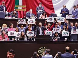 Diputados de la oposición rechazaron ayer la reforma electoral en la sesión del pleno. EL UNIVERSAL
