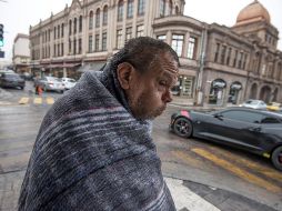 La exhortación de las autoridades de salud para vacunarse contra el COVID-19 y la influenza sigue. Consultar a un médico si existen dudas acerca de la aplicación del biológico es fundamental. EFE / ARCHIVO