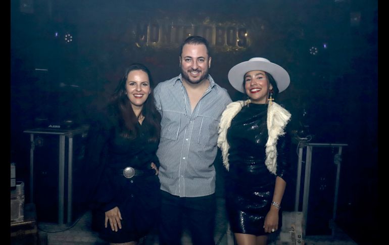 Lucía Olvera, Víctor Martínez y Mayra Ascencio. GENTE BIEN JALISCO/Claudio Jimeno