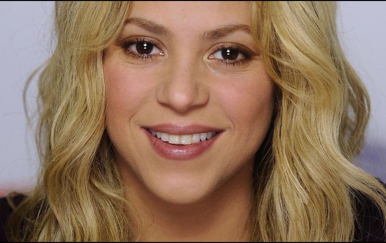 Uno de los motivos principales para aprender idiomas, es poder llevar su música a más lugares y poder mantenerse cerca de sus fans. AP / ARCHIVO