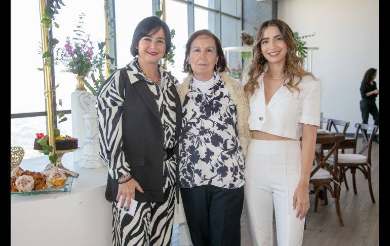 Gaby Gómez, Paz Angelica Torres y Vero Carbonio. GENTE BIEN JALISCO/Jorge Soltero