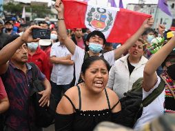 Tras el intento de disolución del Congreso, éste destituyó a Castillo por 