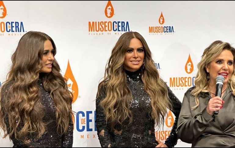 La artista estuvo acompañada de su familia y varios de sus amigos más cercanos, incluso, se emocionó tanto que al borde de las lágrimas reconoció que para ella era algo muy importante. ESPECIAL