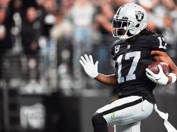 Davante Adams y los Raiders acumulan tres victorias seguidas; los Rams han perdido seis. AFP/Archivo