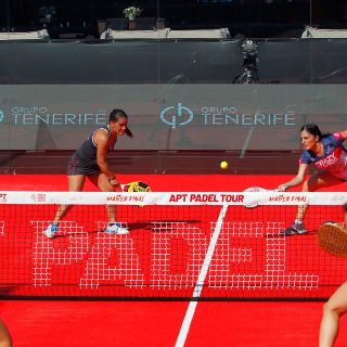 Banchero y Armesto hilan triunfos en el Master Final de Pádel