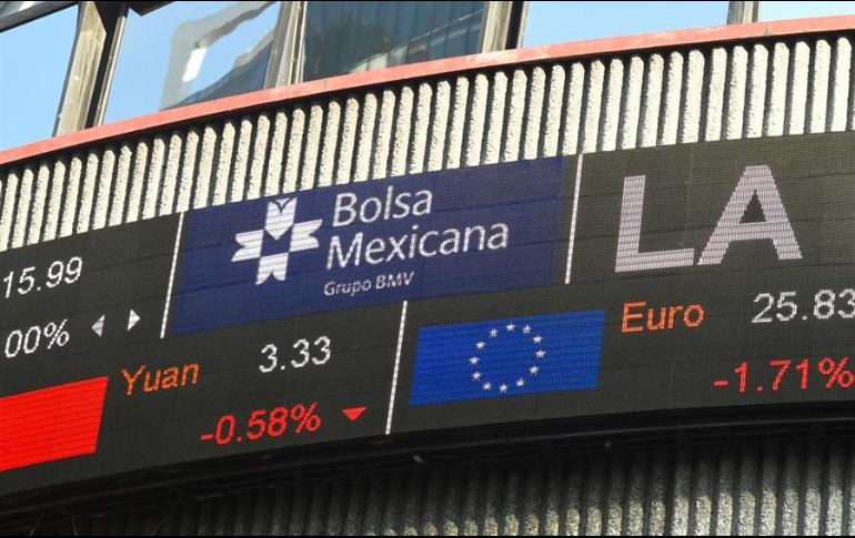 Esta acxción disminuye en 70% los pagos de amortizaciones de deuda externa para el primer año de la siguiente administración. EFE/ARCHIVO