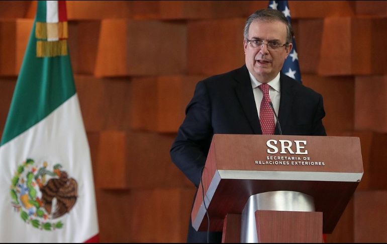En breve entrevista, Ebrard remarcó que las relaciones con Perú seguirán su curso a pesar de la situación. EFE/S. Gutiérrez