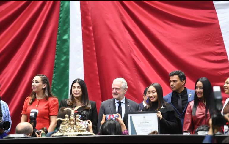 TWITTER/@SantiagoCreelM