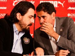 Vergara guarda la calma ante la falta de refuerzos en Chivas. IMAGO7/F. Meza