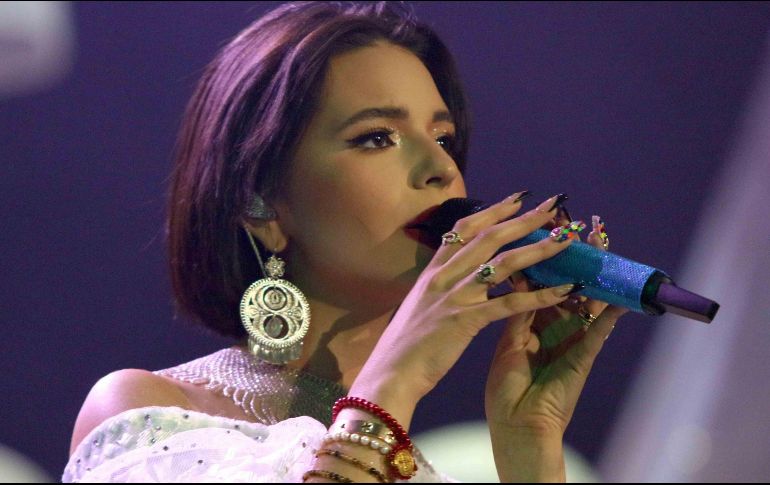 La cantante del género regional mexicano confiesa que despues del espectáculo, le gusta pasar tiempo con su familia. SUN / ARCHIVO