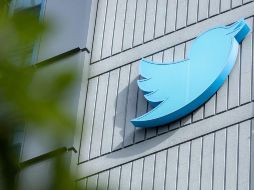 Se le ha pedido al dueño de Twitter, cumplir con su palabra de respetar la libertad de expresión dentro de la red social, sin embargo, se le acusa de actuar por impulso al suspender cuentas de manera injustificada de varios reporteros. AFP/ Archivo