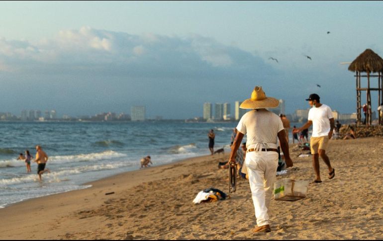 Autoridades de los tres niveles de Gobierno realizan un dispositivo de seguridad en Puerto Vallarta. ESPECIAL
