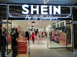 La pop-up store de SHEIN en Guadalajara estará abierta hasta el 18 de diciembre. ESPECIAL/X. MARTÍNEZ.