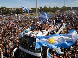La caravana había se proponía llegar al céntrico Obelisco, en la avenida 9 de Julio, lugar de celebración por excelencia. AP / R. Abd