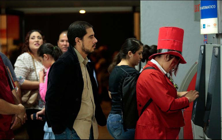 El aguinaldo es un derecho de todos los trabajadores y hoy es el último día para pagarlo, si aún no lo has recibido, denuncia. EL INFORMADOR/ARCHIVO
