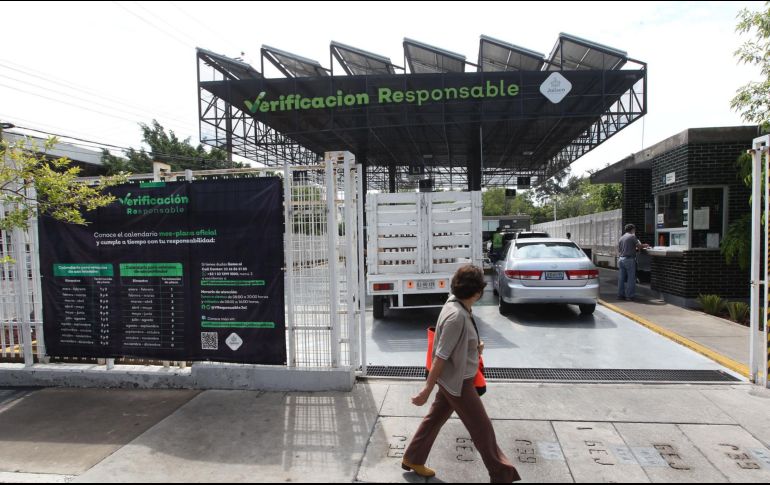 Será en marzo del 2023 cuando inicien las multas por no verificar. EL INFORMADOR/ARCHIVO