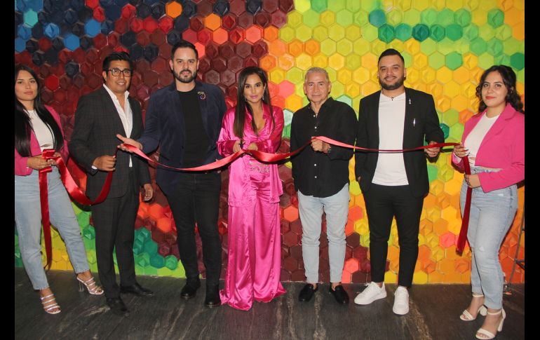 Corte de listón. GENTE BIEN JALISCO/Esmeralda Escamilla