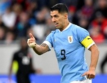 Luis Suárez sería la contratación bomba de la Liga. AFP/Archivo