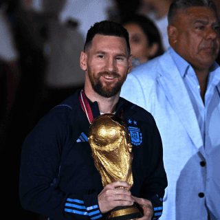 ¡No fue lo que esperaban! Fans se tatúan a Messi y sale mal (FOTOS)