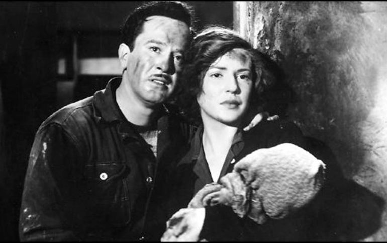 Pedro Intante y Blanca Estela Pavón en la película 