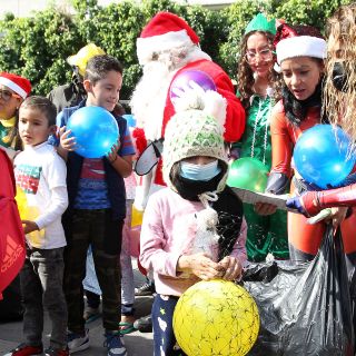 Secretaría de Seguridad lleva juguetes a niñas y niños de distintos municipios de Jalisco