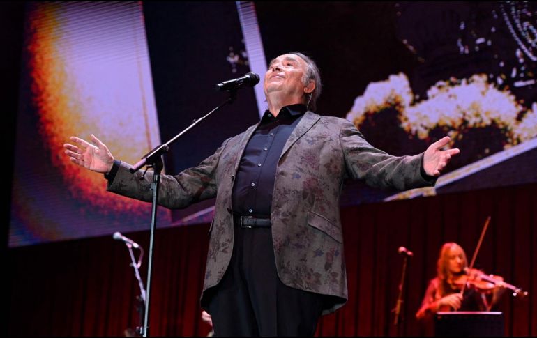 Serrat ofreció una gira de despedida que lo llevó a varios países, para cerrar en su natal Barcelona. AFP