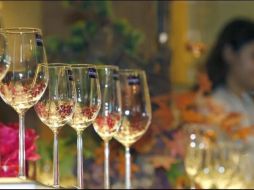 Algunos hoteles y restaurantes de Guadalajara ofrecen cenas y espectáculos especiales por la celebración de año nuevo. EFE/ ARCHIVO