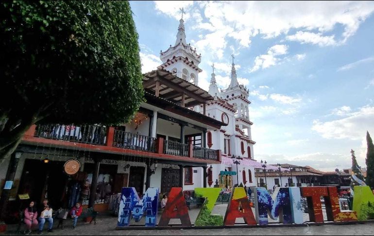 El recorrido es totalmente familiar inicia a las 18:00 horas para salir del centro de la ciudad a la parte baja de la sierra. EL INFORMADOR / A. camacho