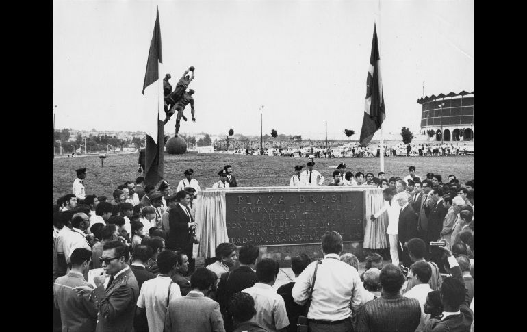 Con sus grandes actuaciones, Pelé se ganó el corazón de todos los tapatíos.  Archivo/ EL INFORMADOR