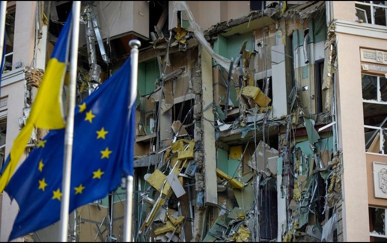 Kiev se preparó para celebrar el Año Nuevo a pesar de los más de diez meses de guerra. EFE/O. Petrasyuk