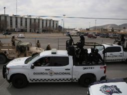 Autoridades informaron del aseguramiento de 17 armas largas, cuatro armas cortas, diversos vehículos, equipo táctico, más de 990 cartuchos útiles. SUN